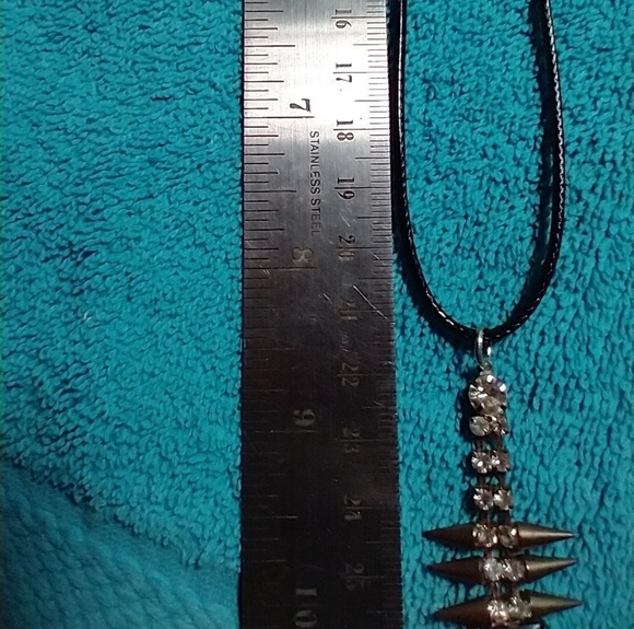 Goldtone blue and clear crystal spike necklace on black cord - Picture 2 of 4